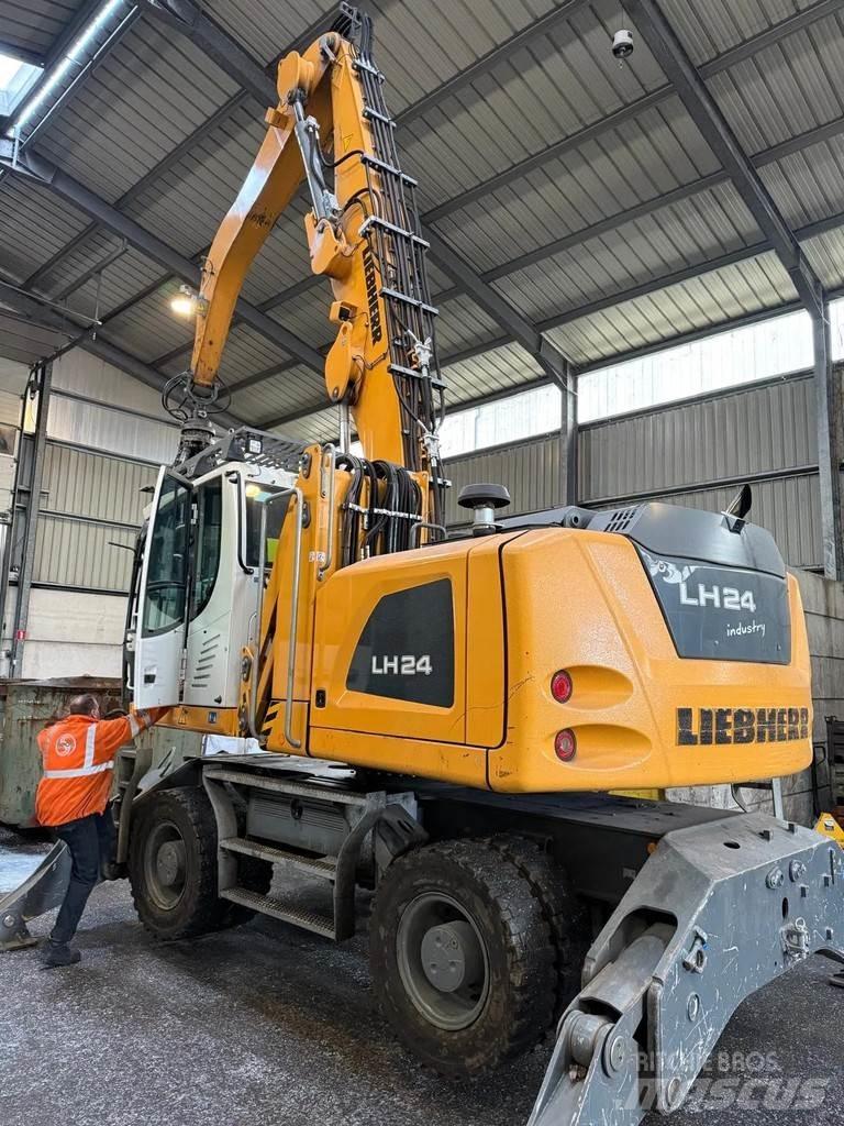 Liebherr LH24 廢棄物/工業用操作車