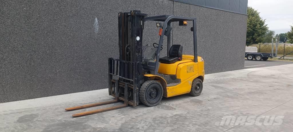 TCM FD25T3 柴油卡車