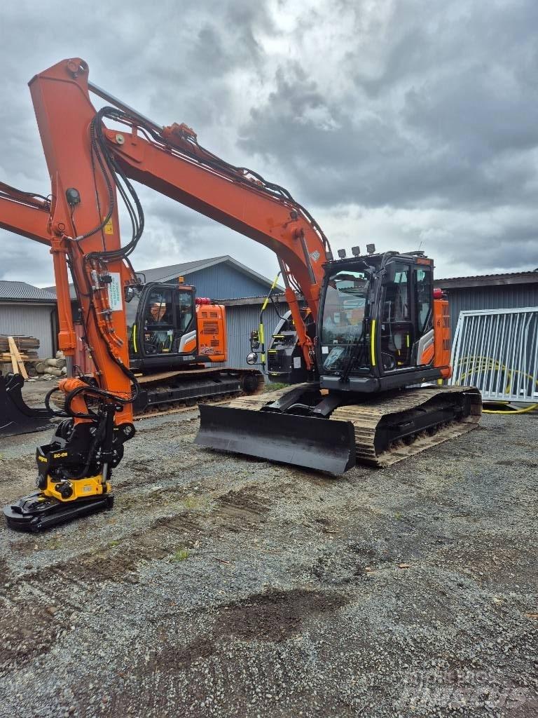Hitachi ZX 135 US -7 履帶式 挖土機/掘鑿機/挖掘機
