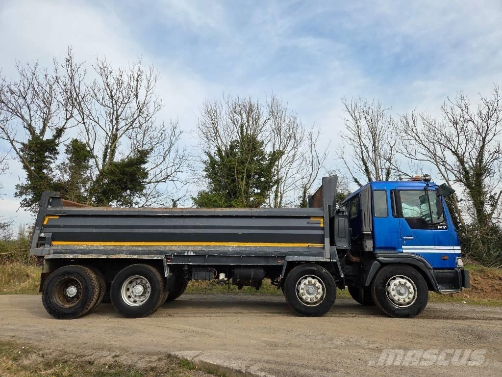 Hino 700 FY 傾卸式卡車