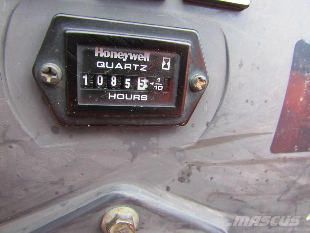 Kubota U 10-3 小型挖土機/掘鑿機<7t(小型挖掘機)