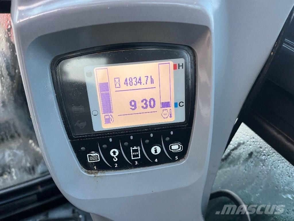 Kubota KX 057-4 小型挖土機/掘鑿機<7t(小型挖掘機)