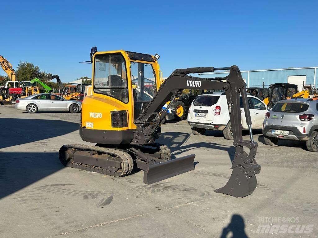 Volvo ECR 28 小型挖土機/掘鑿機<7t(小型挖掘機)