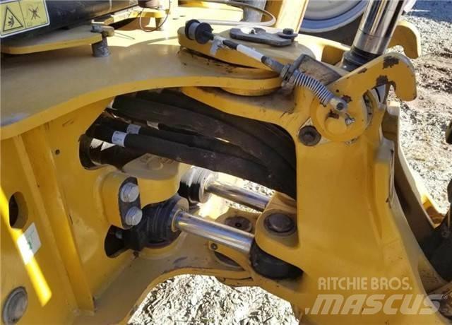 CAT 416 F 反鏟裝載機