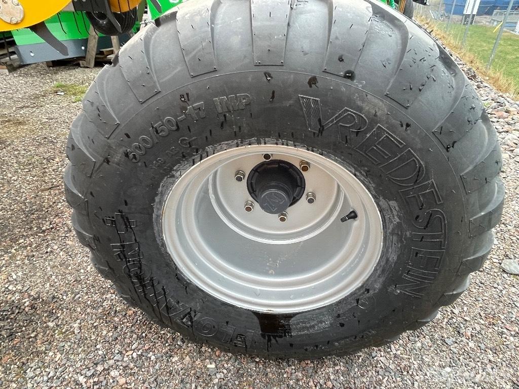 Elho V-Twin 950 堆草機