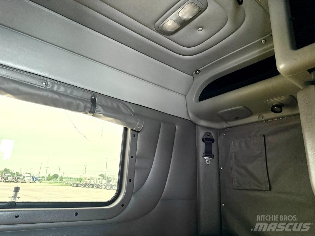 Peterbilt 389 曳引機組件
