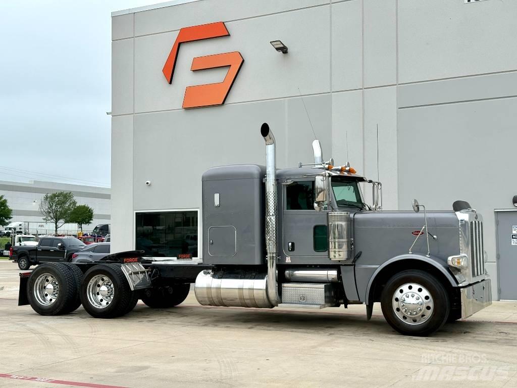 Peterbilt 389 曳引機組件