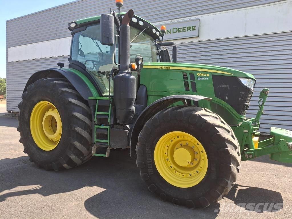 John Deere 6250R 曳引機