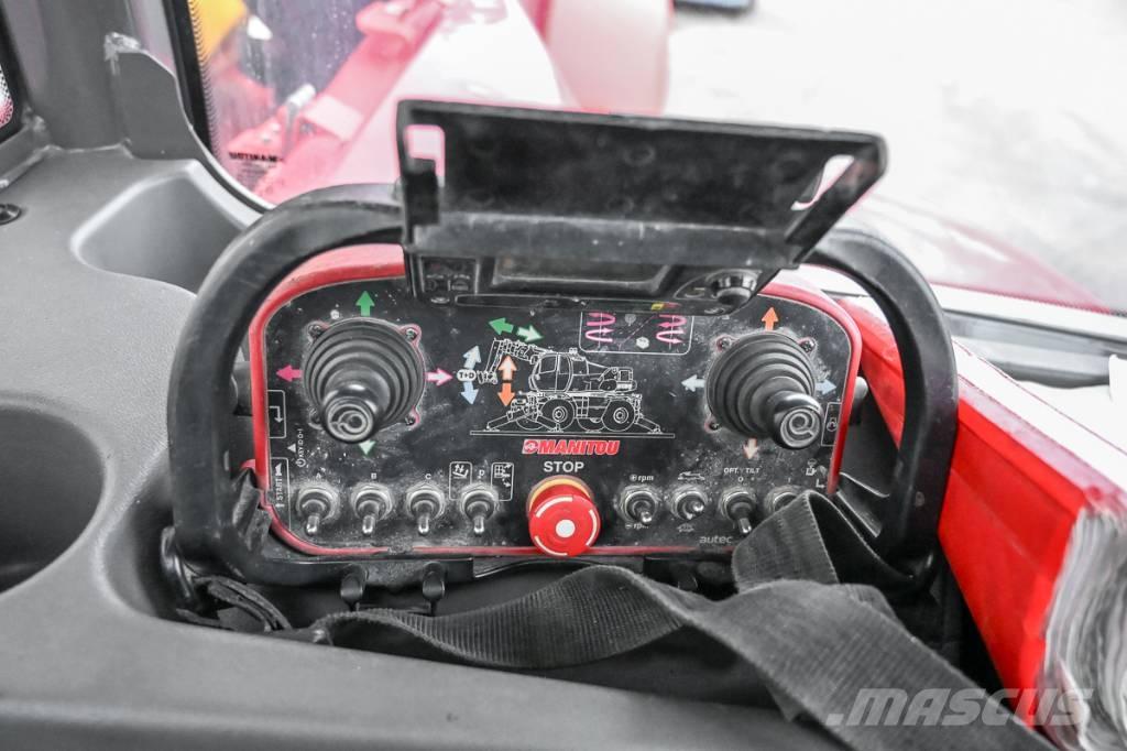 Manitou MRT 2550 伸縮臂操作車