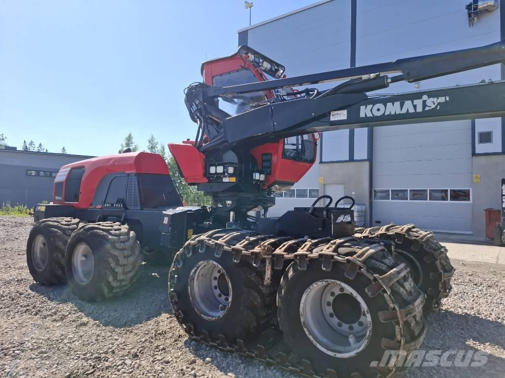 Komatsu 901 XC 收穫機