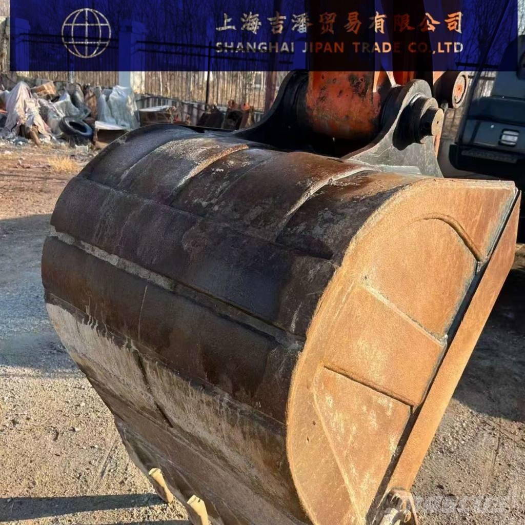 Hitachi ZX 200 履帶式 挖土機/掘鑿機/挖掘機