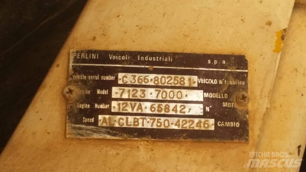 Perlini (ricambi) 366 剛性傾卸卡車