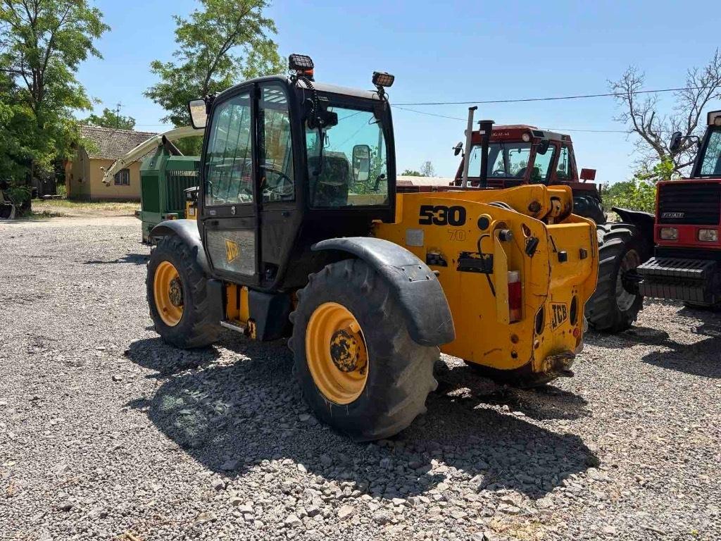 JCB 530-70 伸縮臂操作車