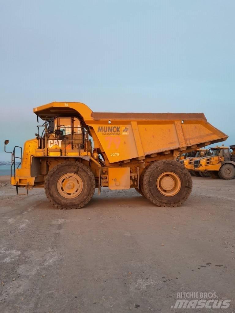 CAT 772G 側卸礦車