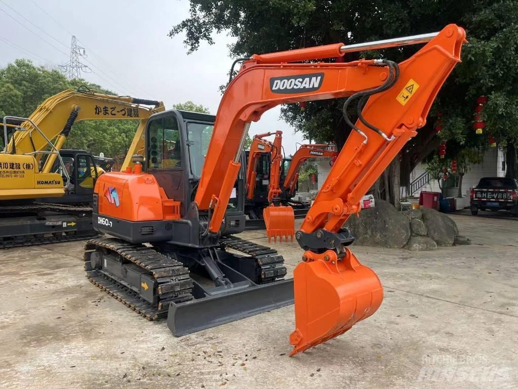Doosan DH 60-7 小型挖土機/掘鑿機<7t(小型挖掘機)