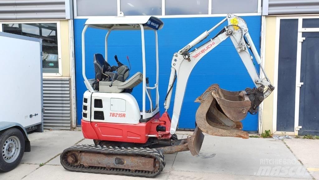 Takeuchi TB 215 R 小型挖土機/掘鑿機<7t(小型挖掘機)