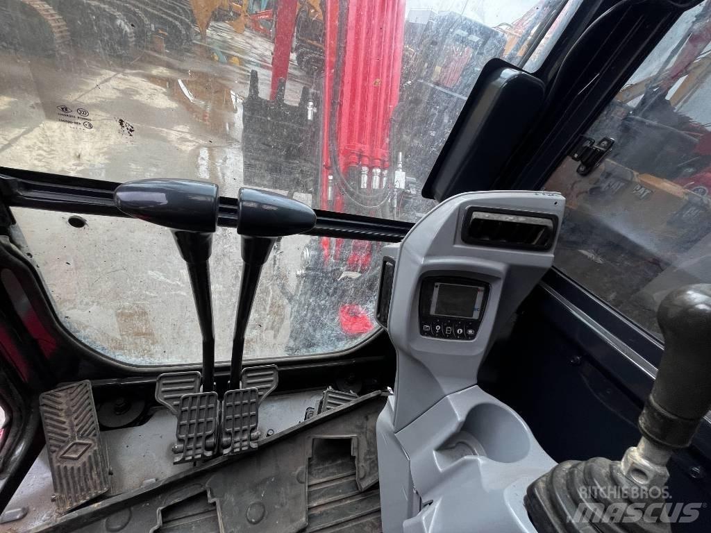 Kubota KX 057-4 小型挖土機/掘鑿機<7t(小型挖掘機)