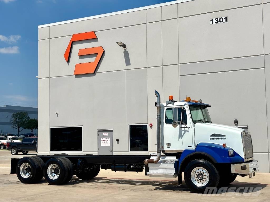 Western Star 4900 曳引機組件