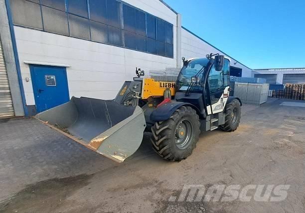Liebherr T 36-7 伸縮臂操作車