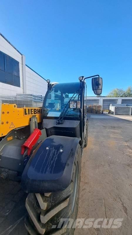 Liebherr T 36-7 伸縮臂操作車