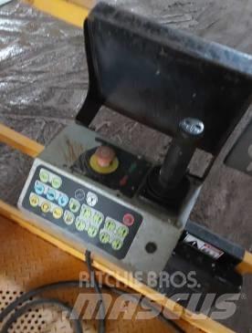 Haulotte H 15 SX 剪式升降機