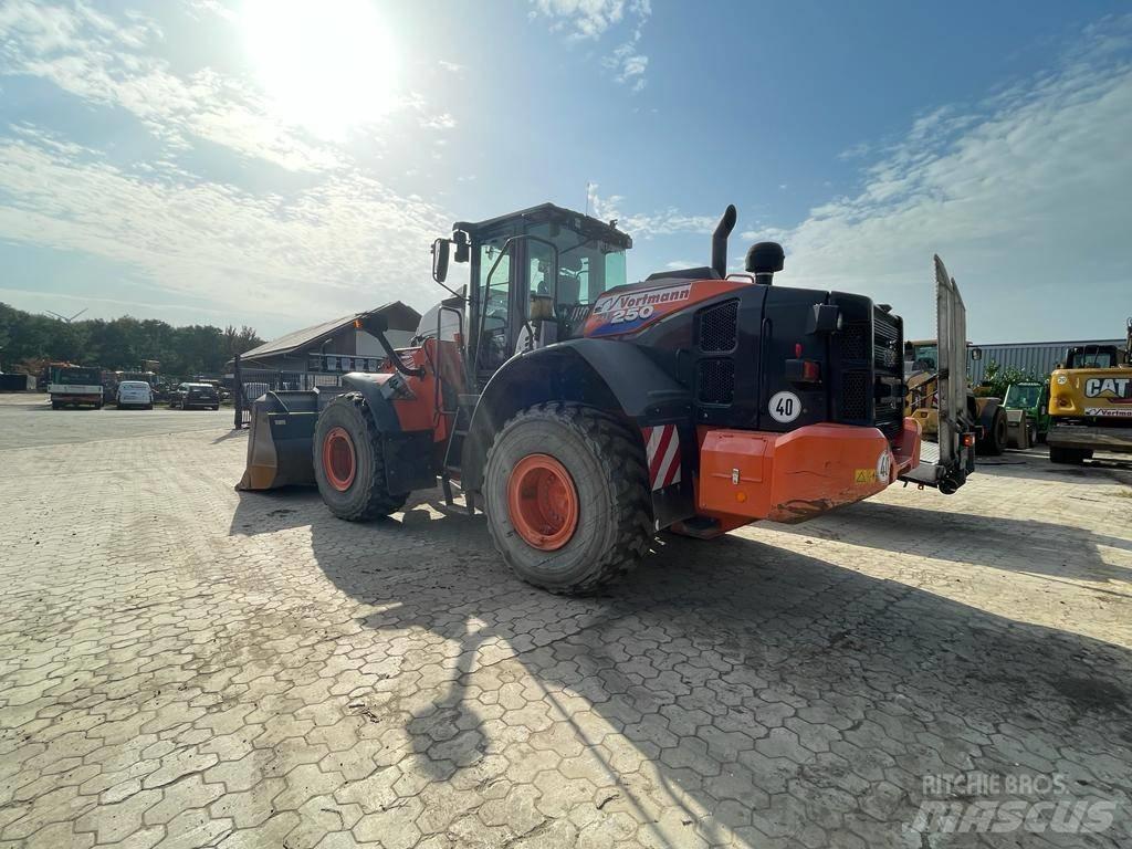 Hitachi ZW 250-6 輪胎式裝載機