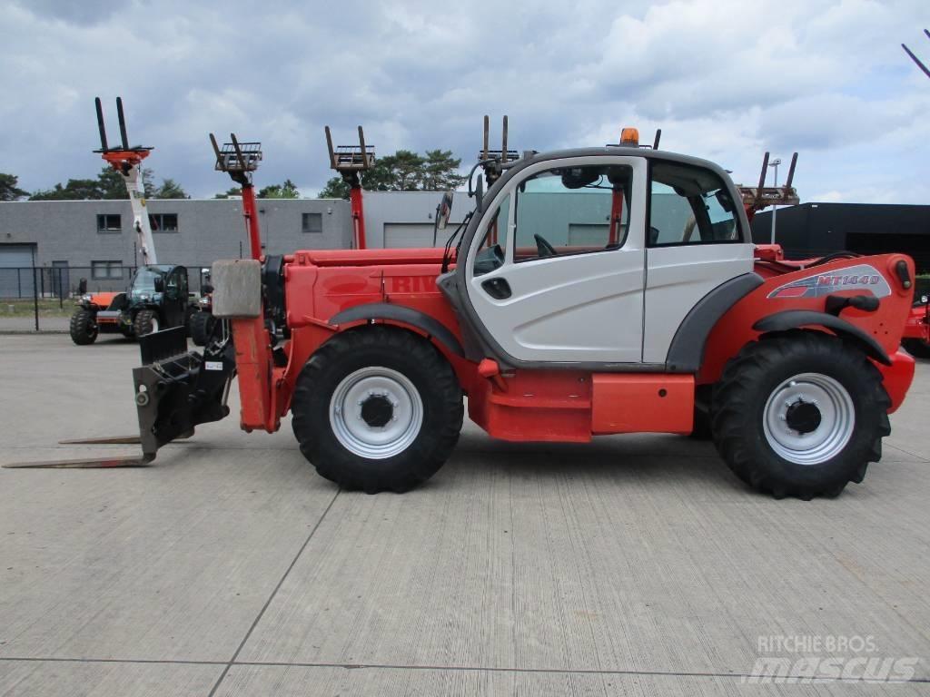 Manitou MT 1440 (014) 伸縮臂操作車