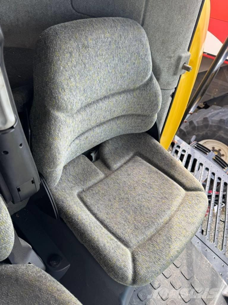 New Holland CR 960 聯合收穫機
