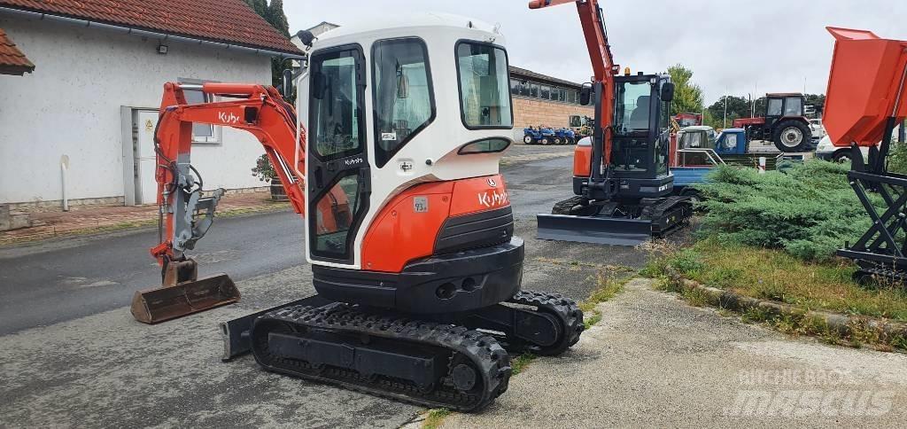 Kubota U 25-3 小型挖土機/掘鑿機<7t(小型挖掘機)