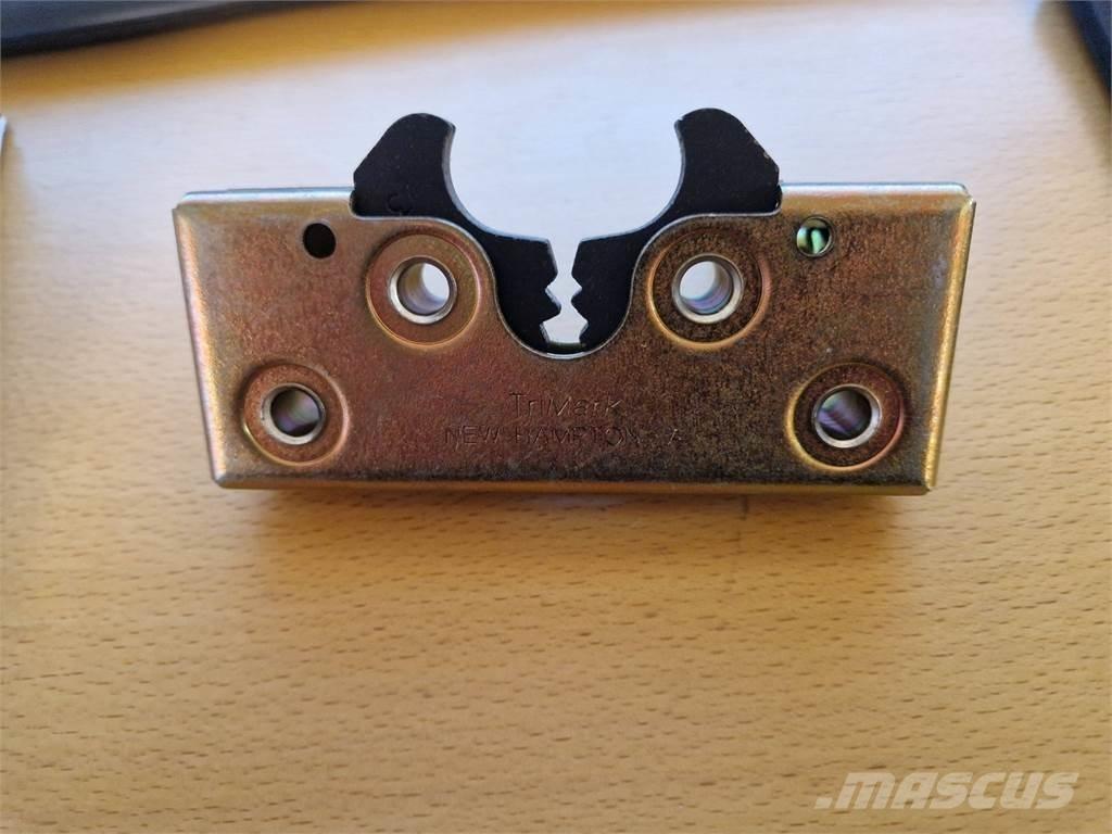 Eco Log CAT 駕駛室與內部