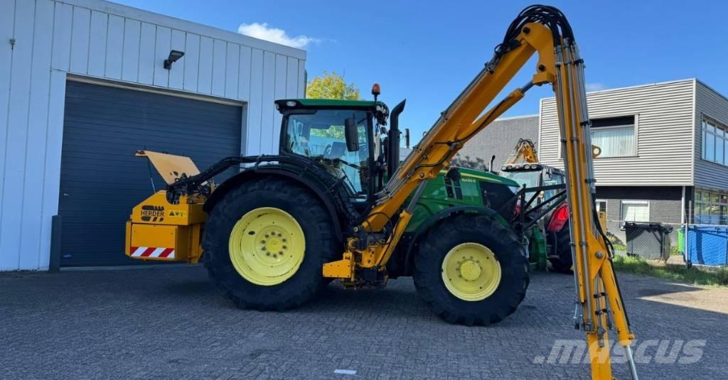 John Deere F 440 M 圓型牧草打包機