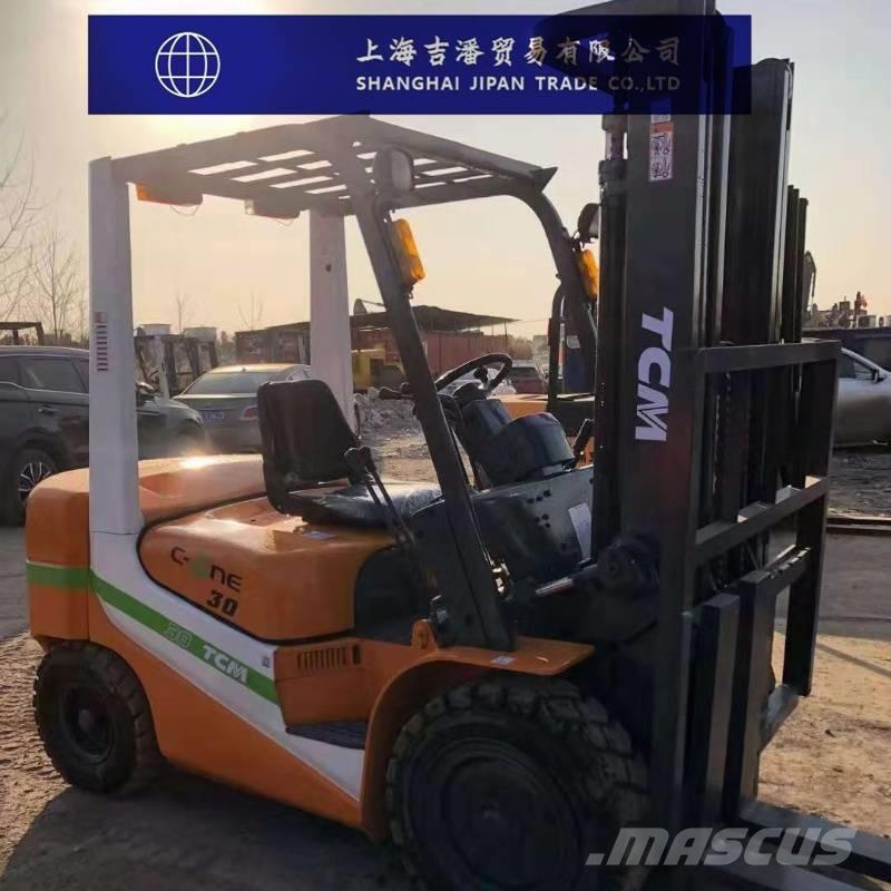 TCM 30 柴油卡車