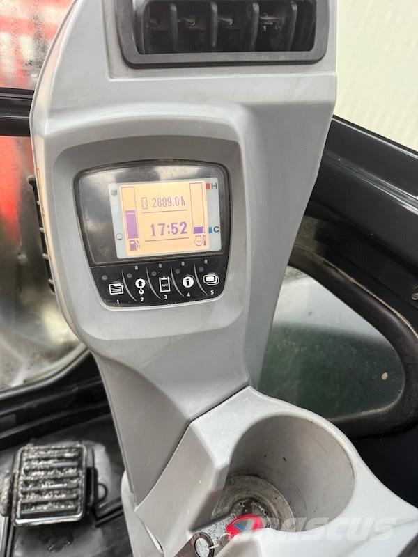 Kubota U 48-4 小型挖土機/掘鑿機<7t(小型挖掘機)