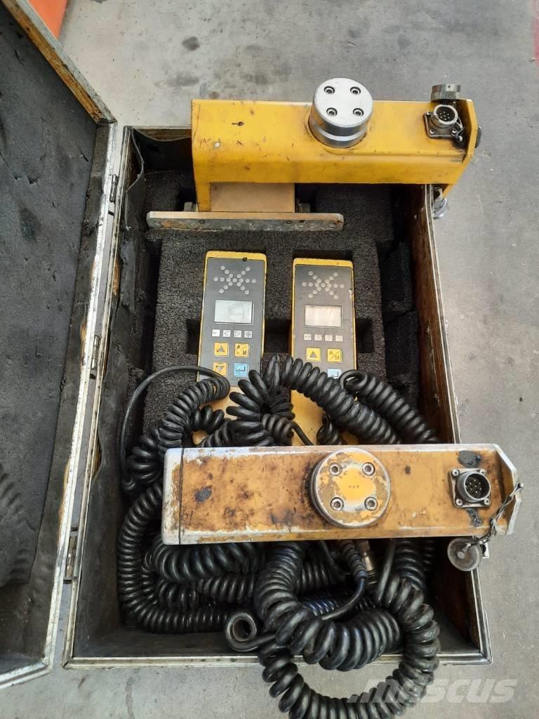 Demag DF115 P DA 瀝青攤舖機/鋪路機