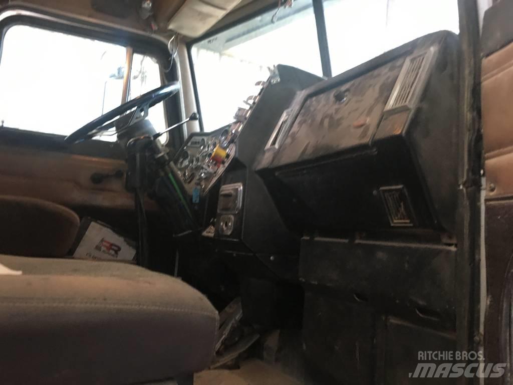 Peterbilt 378 焊車