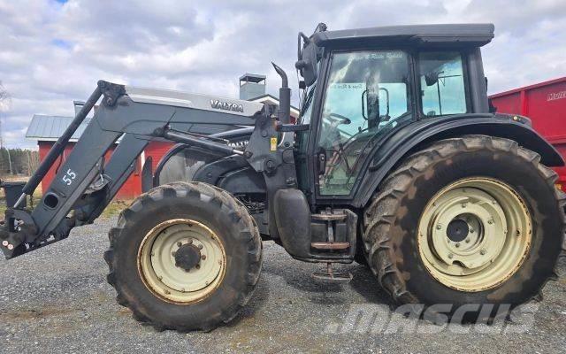 Valtra N141 HiTech 曳引機