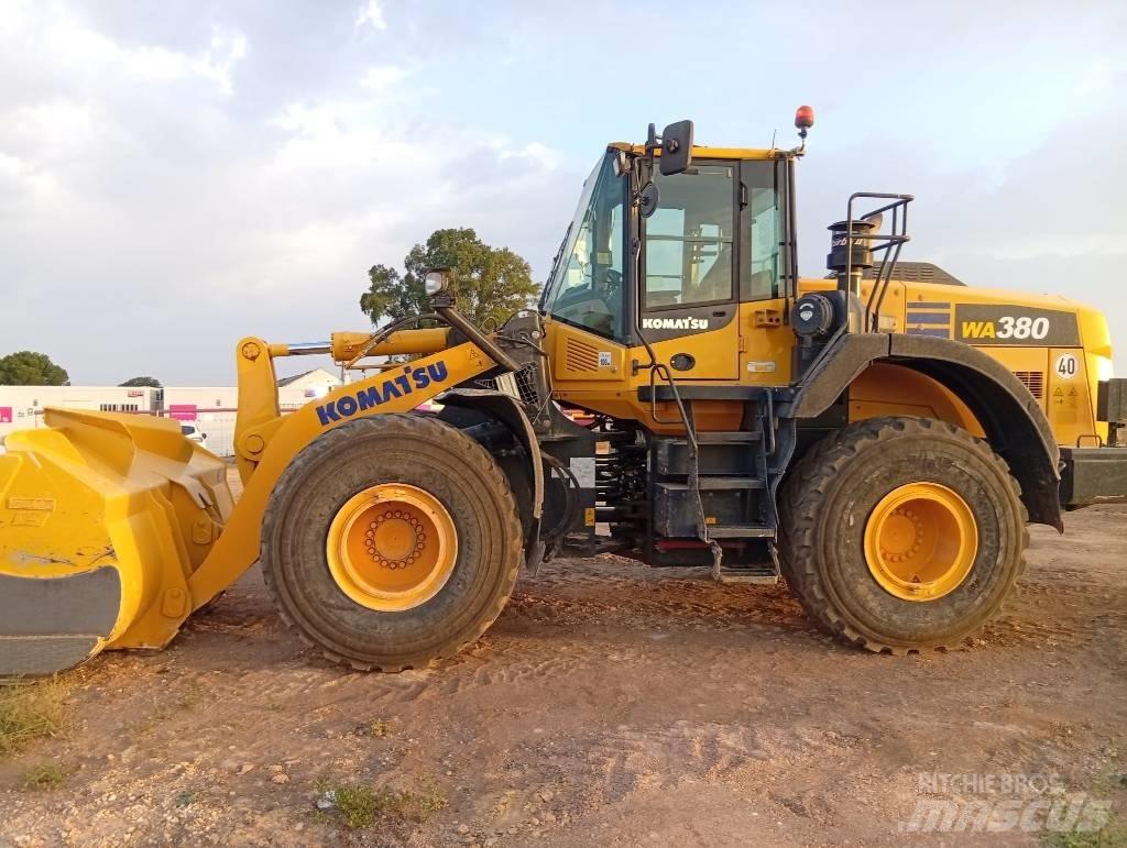 Komatsu WA 380-8 輪胎式裝載機