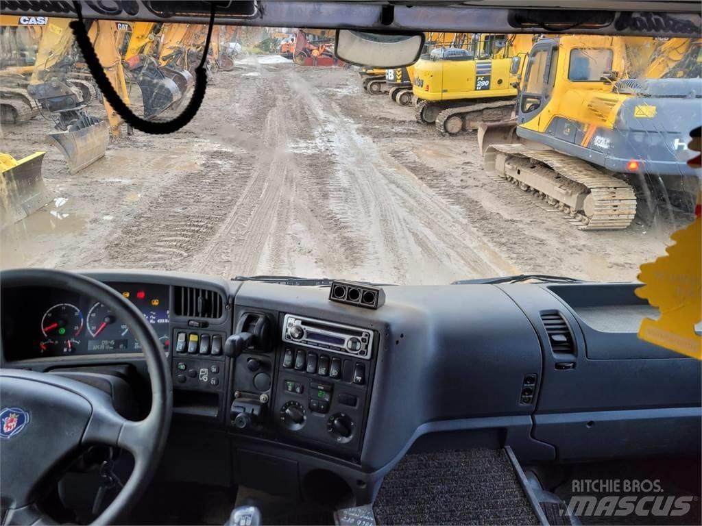 Scania R 420 8X4 裝載運輸卡車