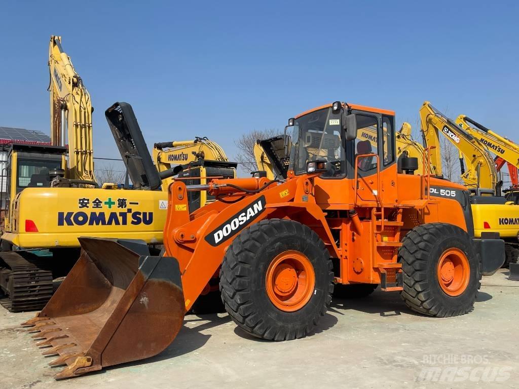 Doosan DL 505 輪胎式裝載機