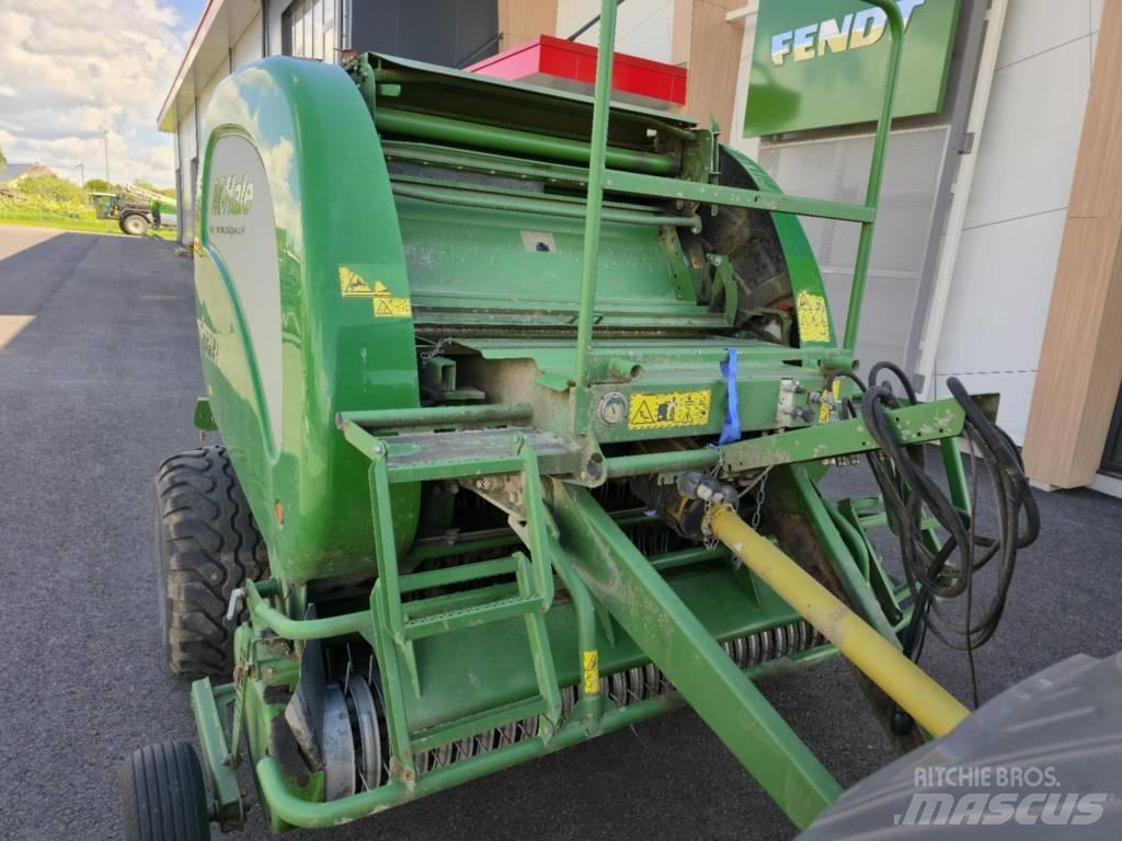 McHale F 5500 圓型牧草打包機