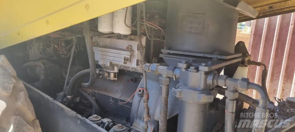 Bomag BW 211 D-3 單輪滾壓機