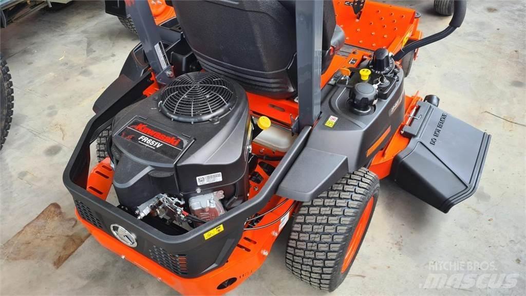 Kubota Z1-421 果嶺割草機