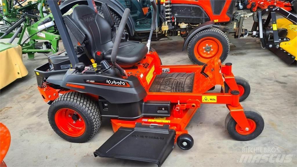 Kubota Z1-421 果嶺割草機