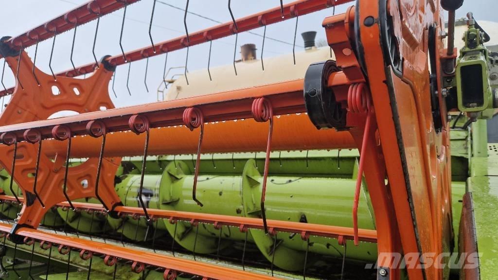 CLAAS Vario 1050 聯合收割機頭