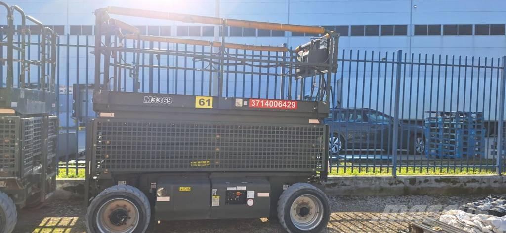 JLG M 3369 剪式升降機