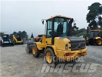 Volvo L 30 G 輪胎式裝載機