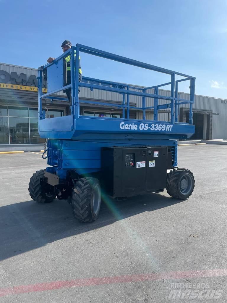 Genie GS 3369 RT 剪式升降機