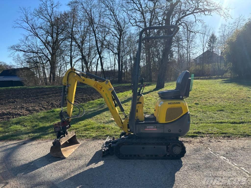 Wacker Neuson 803 小型挖土機/掘鑿機<7t(小型挖掘機)