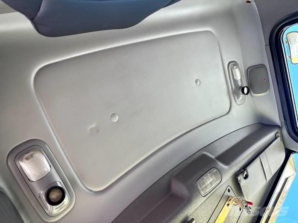 Peterbilt 367 曳引機組件