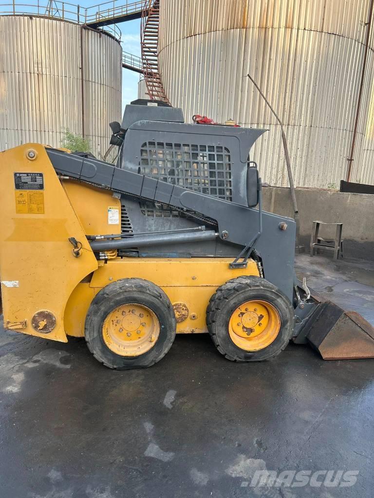 XCMG XCT740 滑移轉向裝載機
